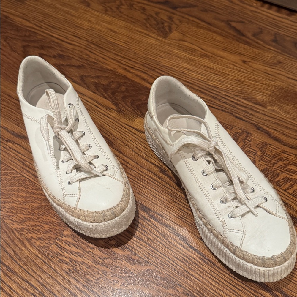 Chloe Cream Casual Sneakers